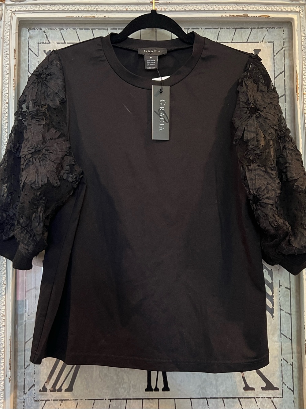 Gracia Black Puff-Sleeve Floral Appliqué Blouse NWT!!